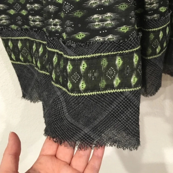 Cynthia Steffe Tribal Print Pleated Skirt Size 10 EUC - Picture 2 of 4